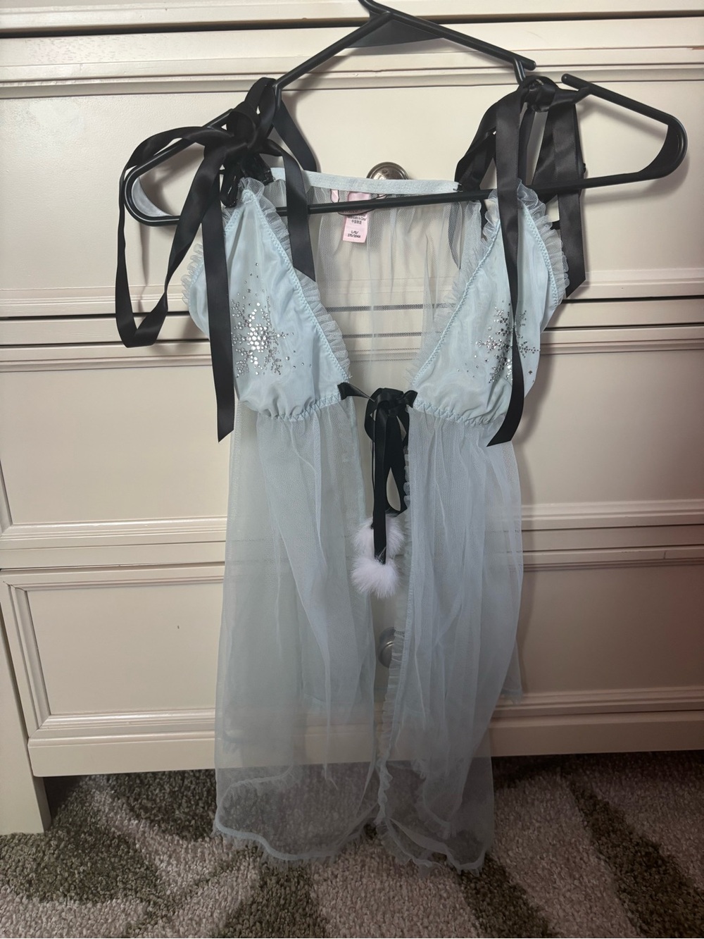 NWOT Victorias Secret Sheer Babydoll Chemise Snowflake with matching thong Large - Picture 10 of 14